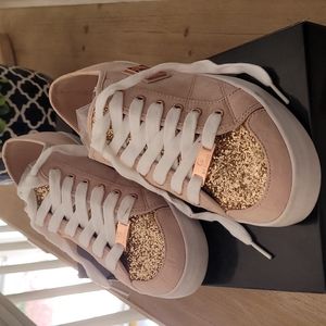 Women's Guess Light Pink Fabric Glitter Shoes,  Size 7.5